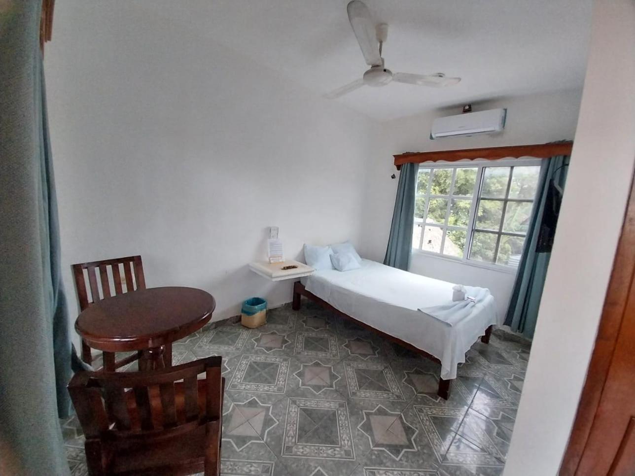 Hotel Maria Jose Felipe Carrillo Puerto Bagian luar foto